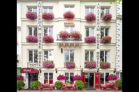 budget hotels amsterdam city centre.